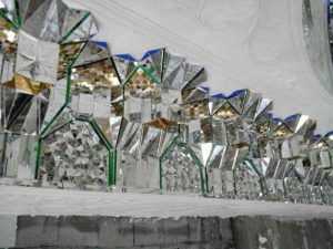 ترکیب گچ بری و آینه کاری